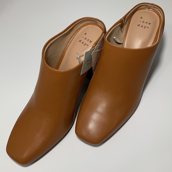 A new day cognac color mules with faux animal skin heels New with tags Sz 9.5 - Picture 2 of 9